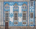 Azulejos sur la façade est.