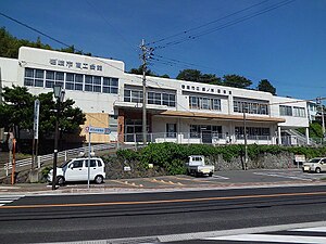 壱岐市立郷ノ浦図書館