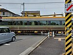 車体側面 （伊予鉄道高浜線西衣山駅付近の踏切で撮影）