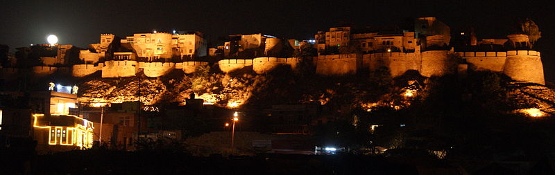 File:Jaisalmer Fort at night.JPG