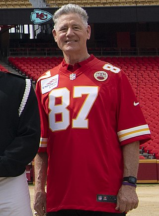 <span class="mw-page-title-main">John Lohmeyer</span> American football player (born 1951)