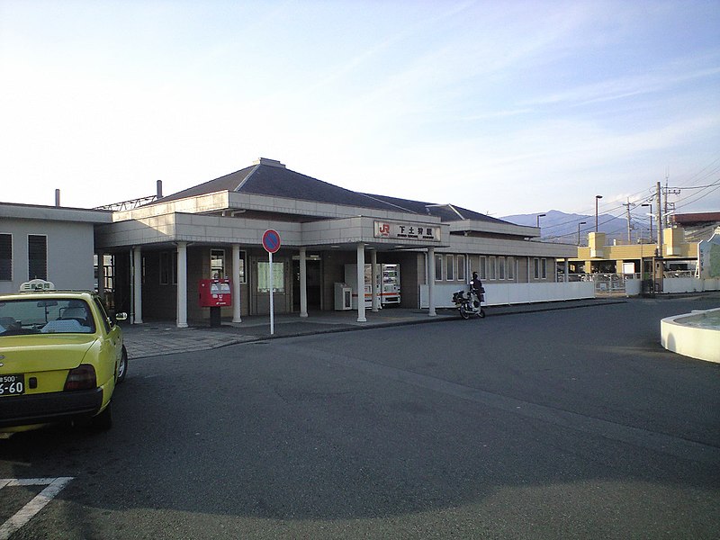 File:Jr-shimotogari-station.jpg