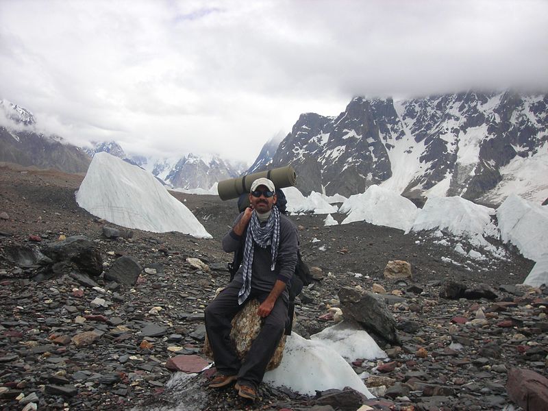 File:K2, Hushe Valley, Gilgit-Baltistan.jpg