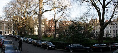 How to get to Kensington Square with public transport- About the place