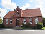 Kirchen- und Schulhaus Tieckow