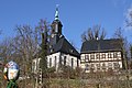 Einzeldenkmale der Sachgesamtheit Dorfkirche und Kirchhof Gornsdorf: Kirche, Leichenhalle, Grabanlagen darunter Familie Albin Drechsel und Ebert sowie Kriegerdenkmal für die Gefallenen des 1. Weltkrieges (siehe auch Sachgesamtheitsliste - Obj. 09305267)