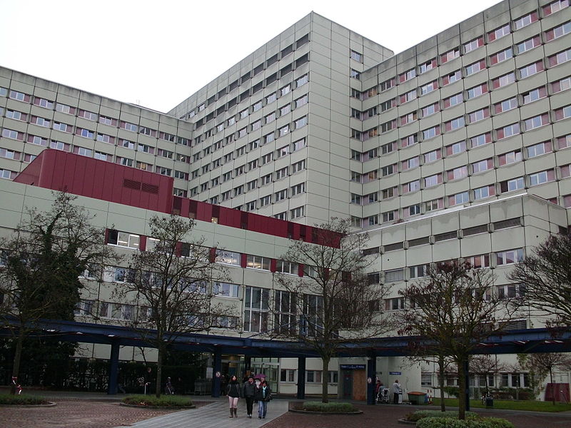 File:Klinikum Augsburg.JPG