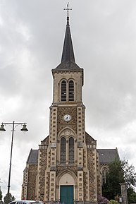Le Genest-Saint-Isle - Église Saint-Sulpice 01.jpg