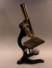 Zoznamka Leitz mikroskopu