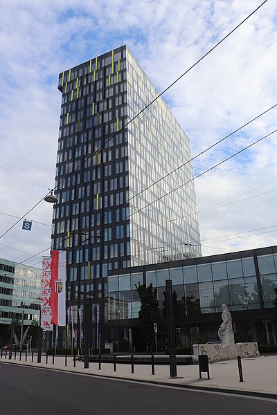 File:Linz Power Tower 4.jpg