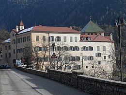 Mühlbach-Herz-Jesu-Institut.JPG