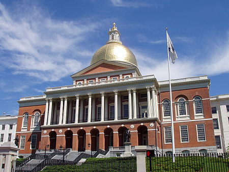 Tập_tin:Massachusetts_State_House,_Boston,_Massachusetts_-_oblique_frontal_view.JPG