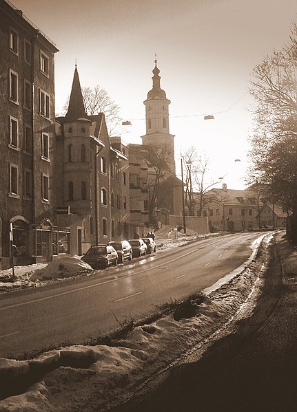 File:Munich Sendling Lindwurmstraße Sendliner-Berg.JPG