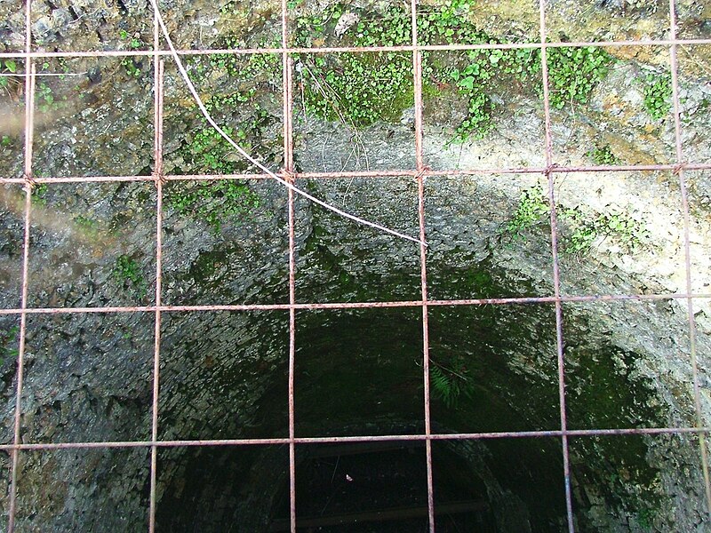 File:N2 Lime kiln.jpg