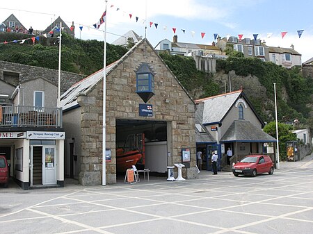 Newquay lifeboat house 2009