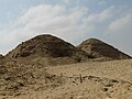 Façade nord des pyramide de Niouserrê et Néferirkarê