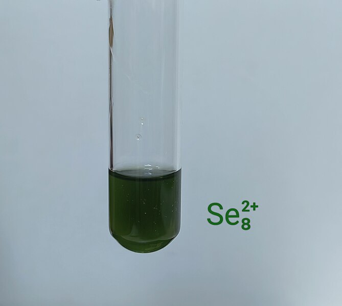 File:Octaselenium cation.jpg