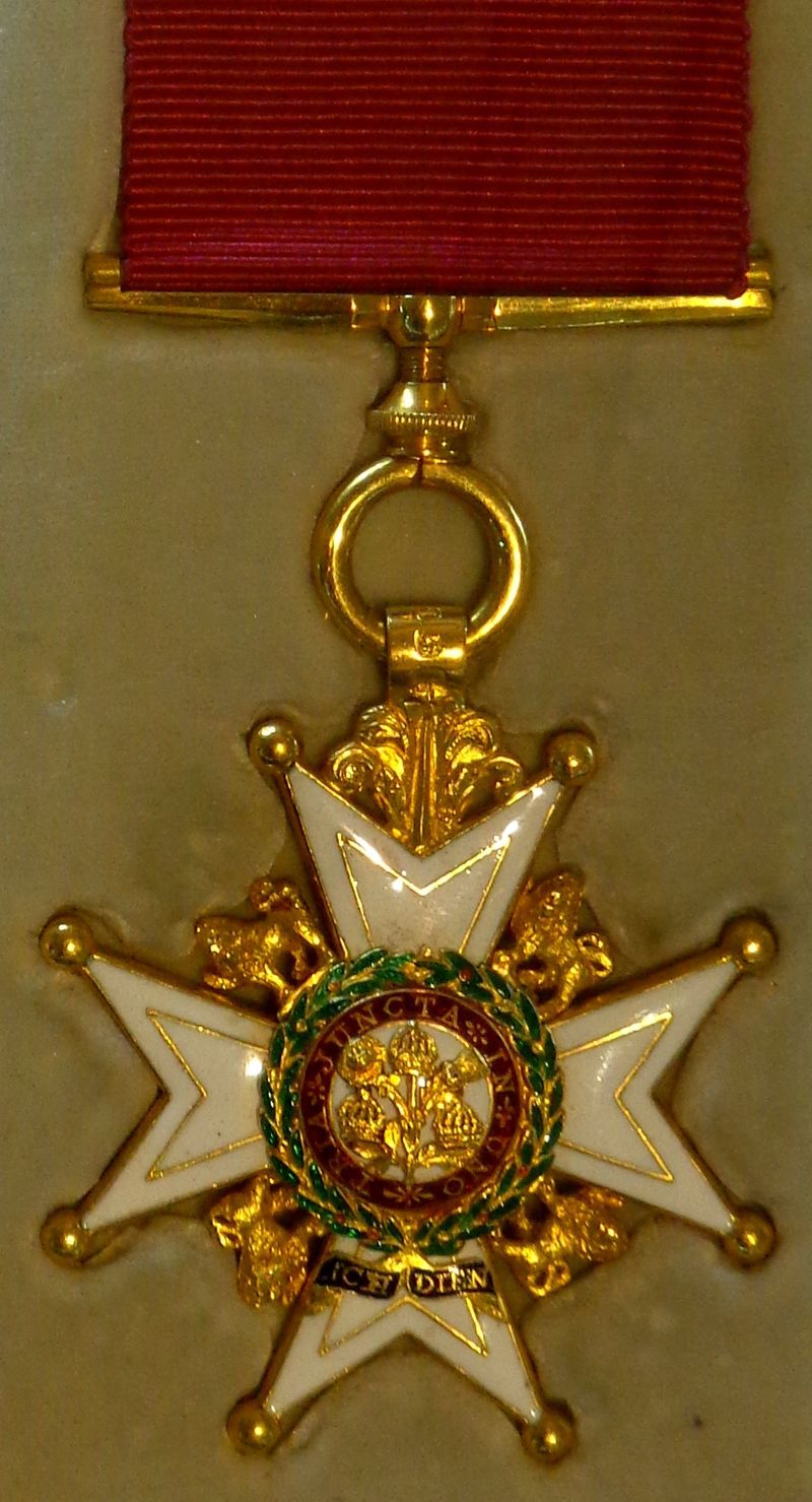 Награды: ордена, медали - Страница 4 800px-Order_of_the_Bath_companion_military_division_badge_%28United_Kingdom%29_-_Tallinn_Museum_of_Orders