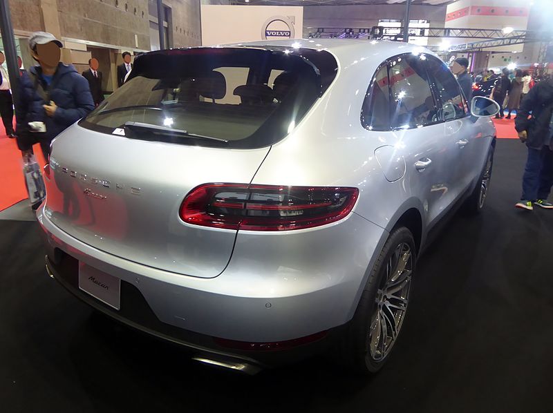 File:Osaka Motor Show 2015 (325) - Porsche Macan.JPG