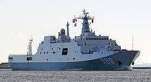 Type 071 amphibious transport dock (Yuzhao class) PLANS Changbaishan (LSD-989) 20150130(2).jpg