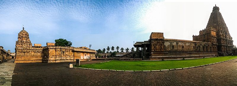 File:Panaromic view of big temple.jpg