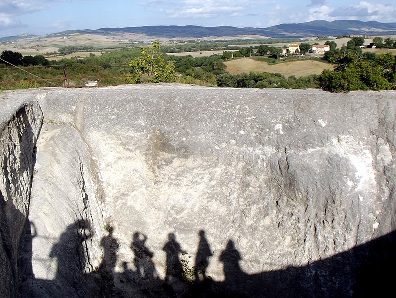 File:Parco dei mulini panorama dalla vasca.jpg