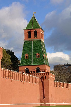 Näkymä torniin Kremlin pengerryksestä, 2009