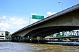 Phra Pokklao-brug DSC 0042 (18948419563) .jpg