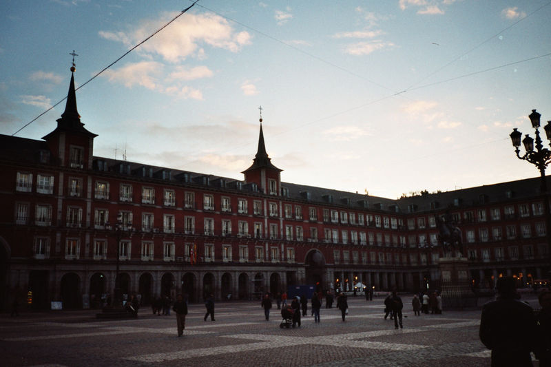 File:Plaza Mayor, Madrid 4.jpg