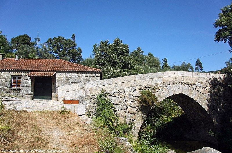 File:Ponte de Esmoriz - Portugal (49563855183).jpg