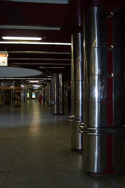 File:Praha, Nové město, Karlovo náměstí (metro) IV.JPG