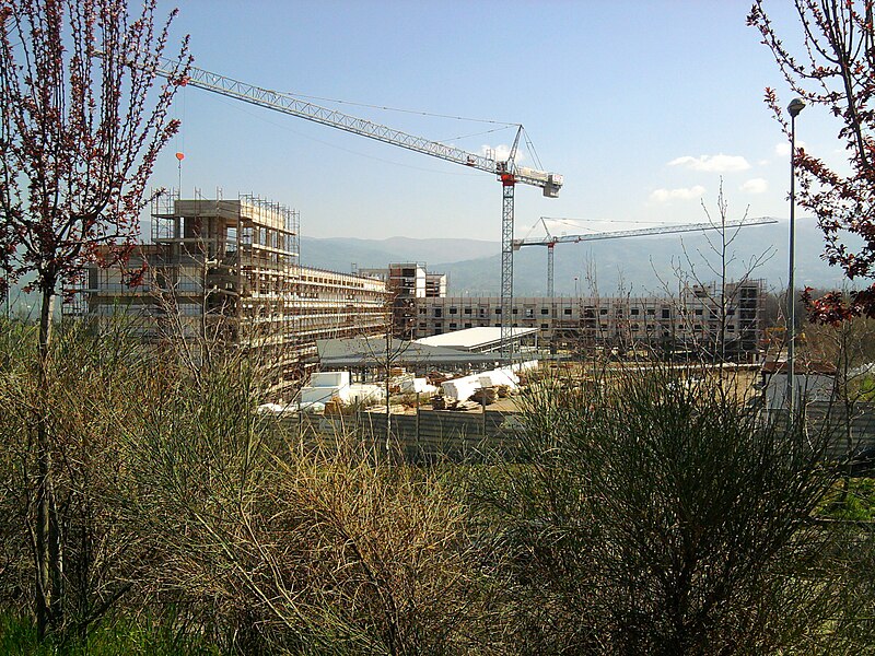 File:Quartiere Residenziale Monaci, Cosenza - panoramio (984).jpg