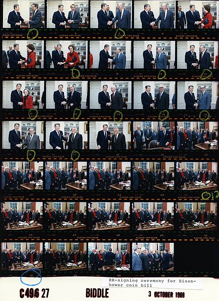 File:Reagan Contact Sheet C49627.jpg