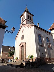 Côté sud-ouest, rue des Trois-Eglises