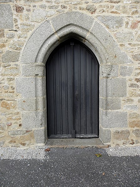 File:Romagné (35) Église Sainte-Anne Extérieur 08.jpg