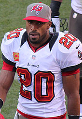 Ronde Barber, the all-time leader in consecutive starts by an NFL defensive back. Ronde Barber.JPG