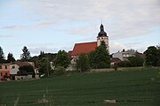 Čeština: Kostel svatého Víta v Rudolfově – pohled ze severu, okres České Budějovice, Jihočeský kraj. English: Saint Vitus church in Rudolfov as seen from the north, České Budějovice District, South Bohemian Region, Czechia.