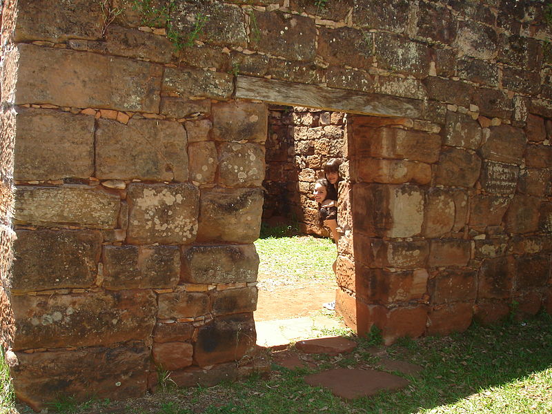 File:Ruinas jesuíticas de San Ignacio (1).JPG