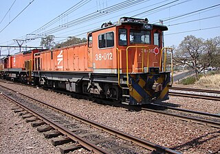 <span class="mw-page-title-main">South African Class 38-000</span> Class of 50 South African electro-diesel locomotives