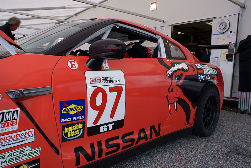 File:SCCA Nissan GT-R Tony Rivera DownLSideFront SPGP 28March2010 (14697148244).jpg