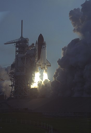 STS-39 launch.jpg