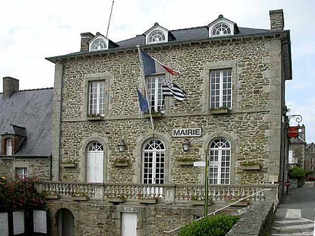 File:Saint-briac-mairie.jpg