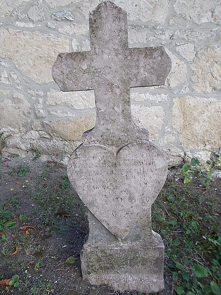 File:Saint Nicholas Churchyard, heart shaped gravestone (1831). - Eger, 2016 Hungary.jpg