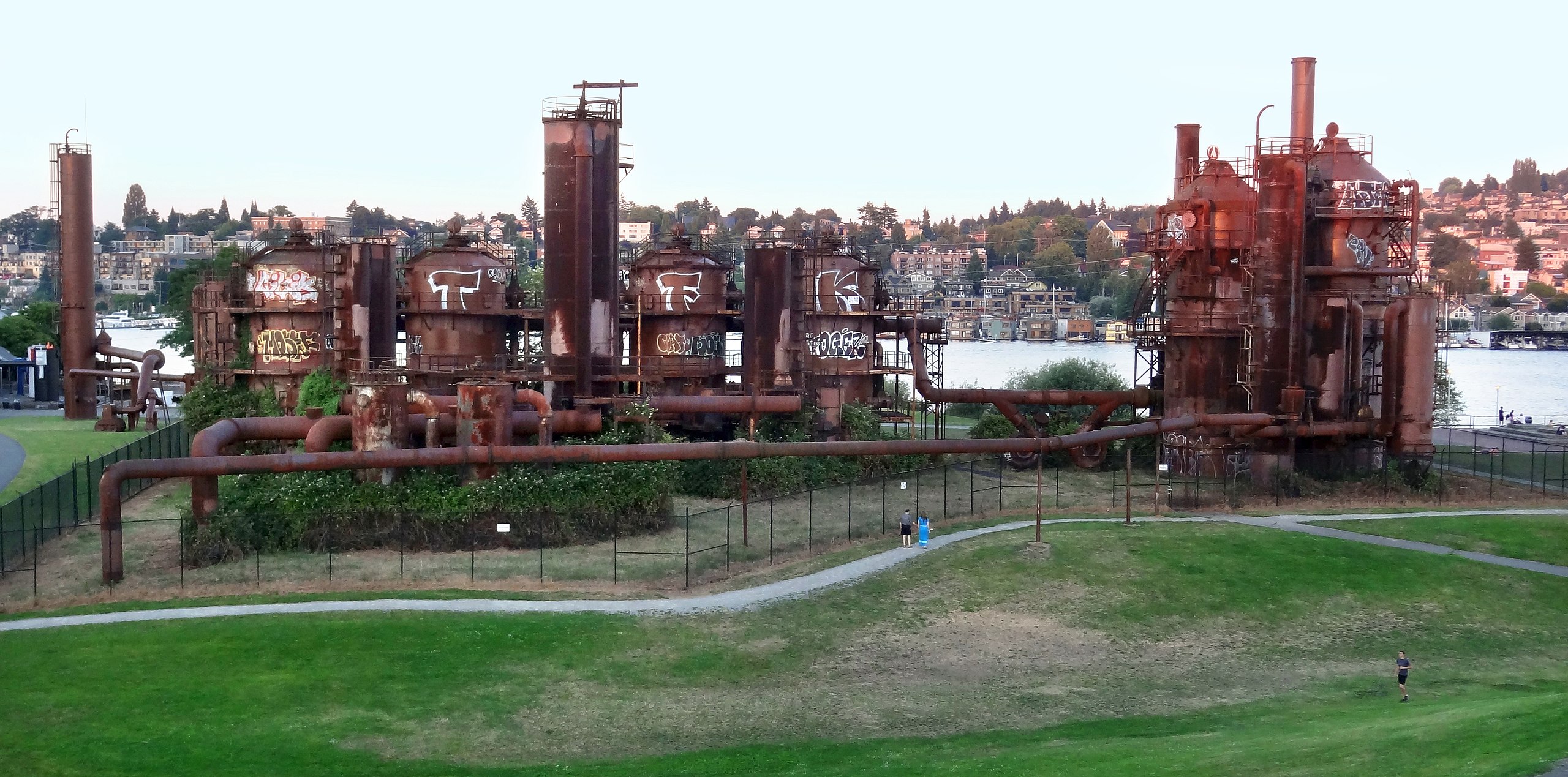 View of gas works park with the Puget Sound in the background.