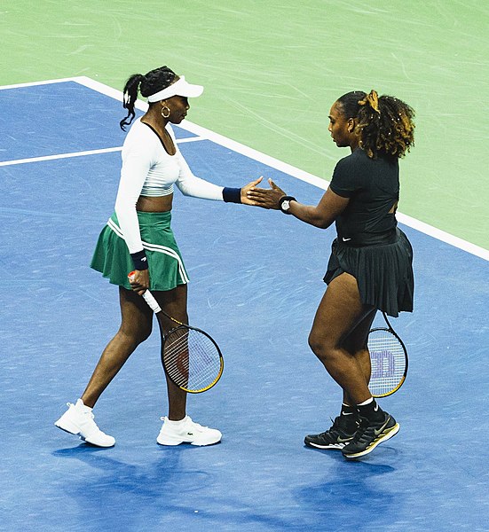 Fichier:Serena and Venus (cropped).jpg