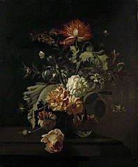 A vase of flowers