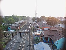 The old building of Klender Station in 2012. Stasiun Klender - panoramio.jpg