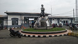 Stasiun Purwakarta Depan 2021.jpg