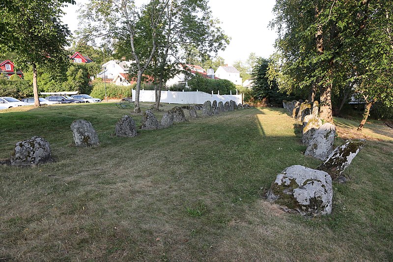 File:Steinsetting i Steinkjer 2018-07-21-9306.jpg