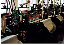 A Northrop loom manufactured by Draper Corporation in the textile museum, Lowell, Massachusetts. Strickmaschine im Museum.JPG